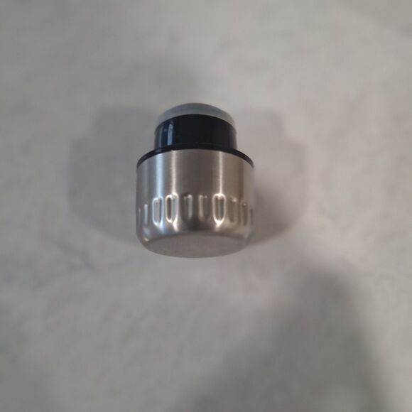 Arbonne Stainless Steel Water Bottle with Cap – 28 oz Woodgrain Marble Design - Picture 4 of 6